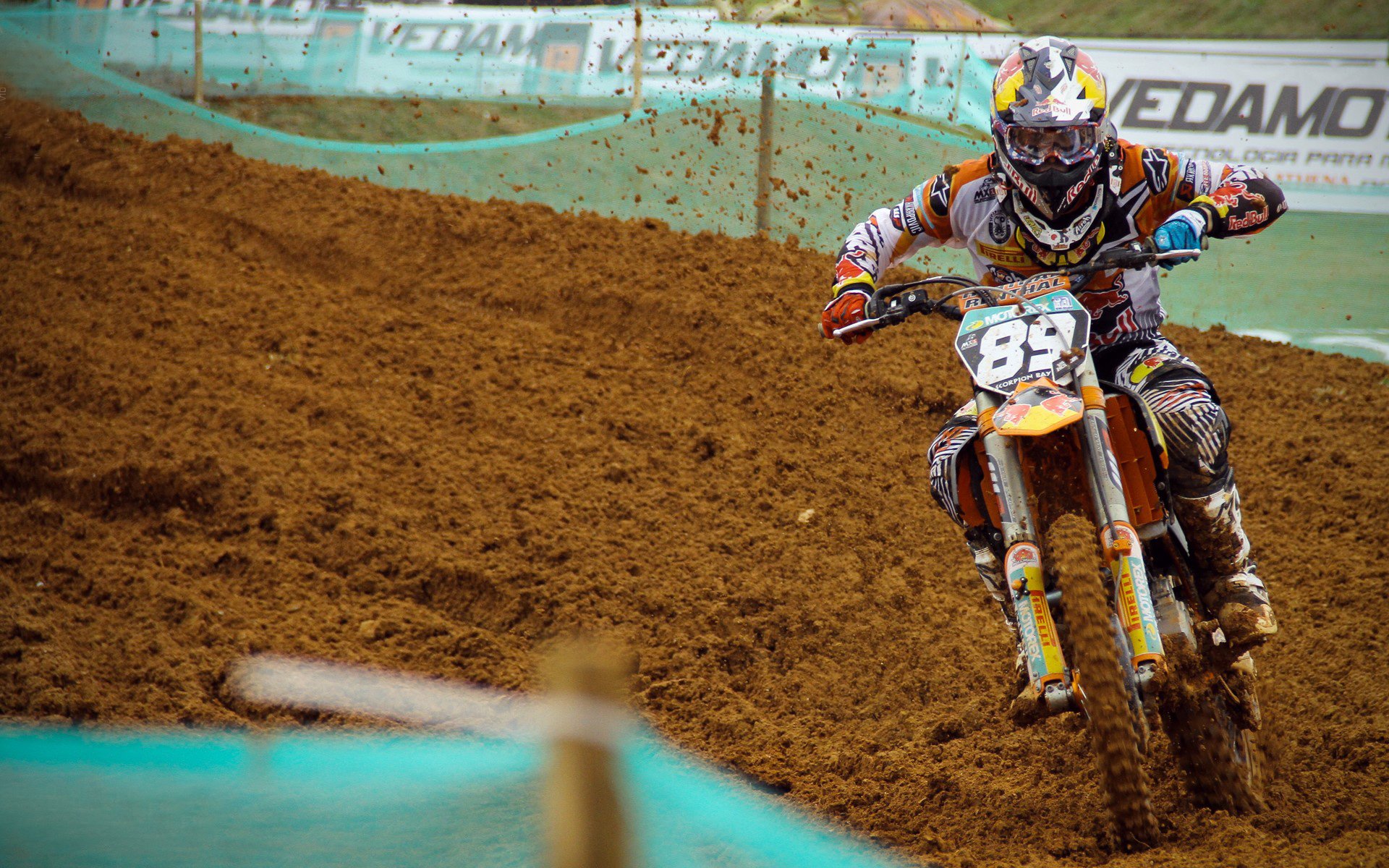 字母哥轰41+15+9仍无缘今日最佳！对不起，你碰到创纪录的哈滕了，字母哥全明星哈登